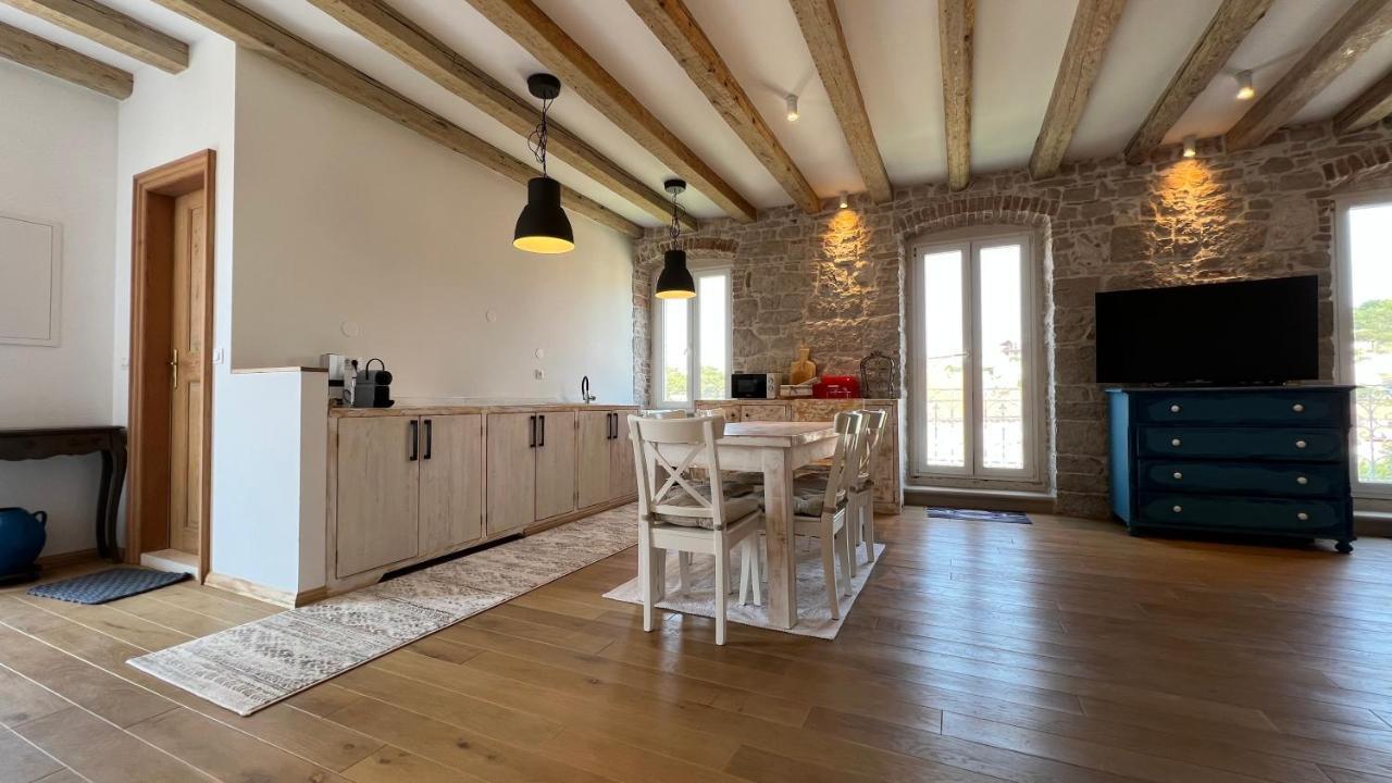 Apartament Palazzo Di Toma Milna  Zewnętrze zdjęcie