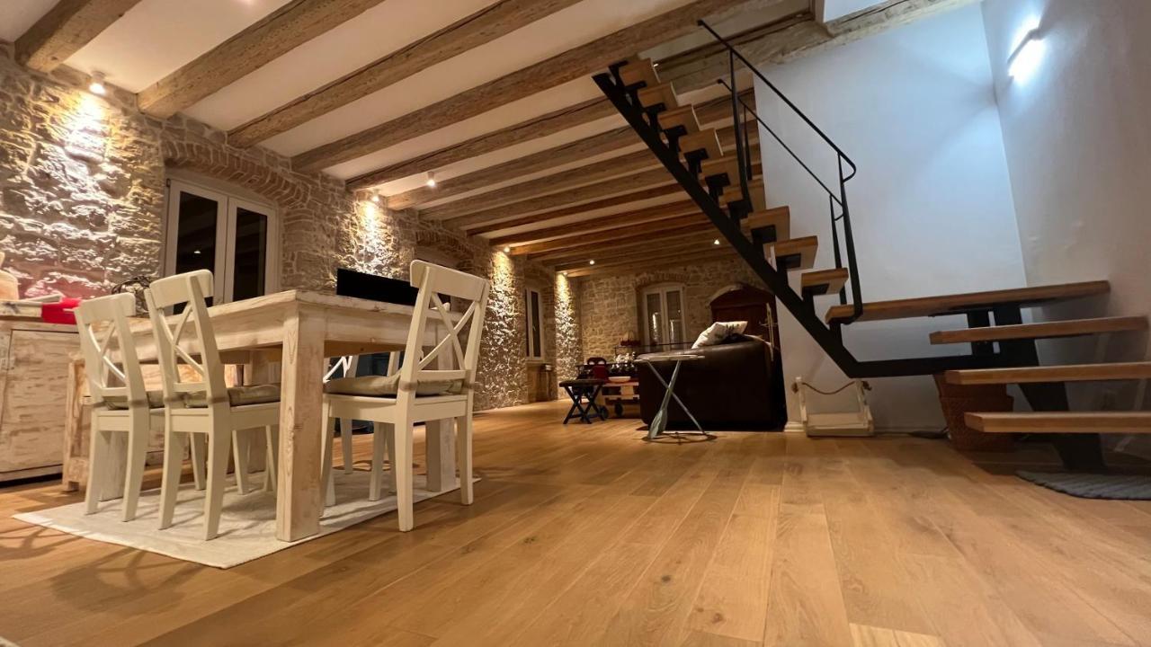 Apartament Palazzo Di Toma Milna  Zewnętrze zdjęcie